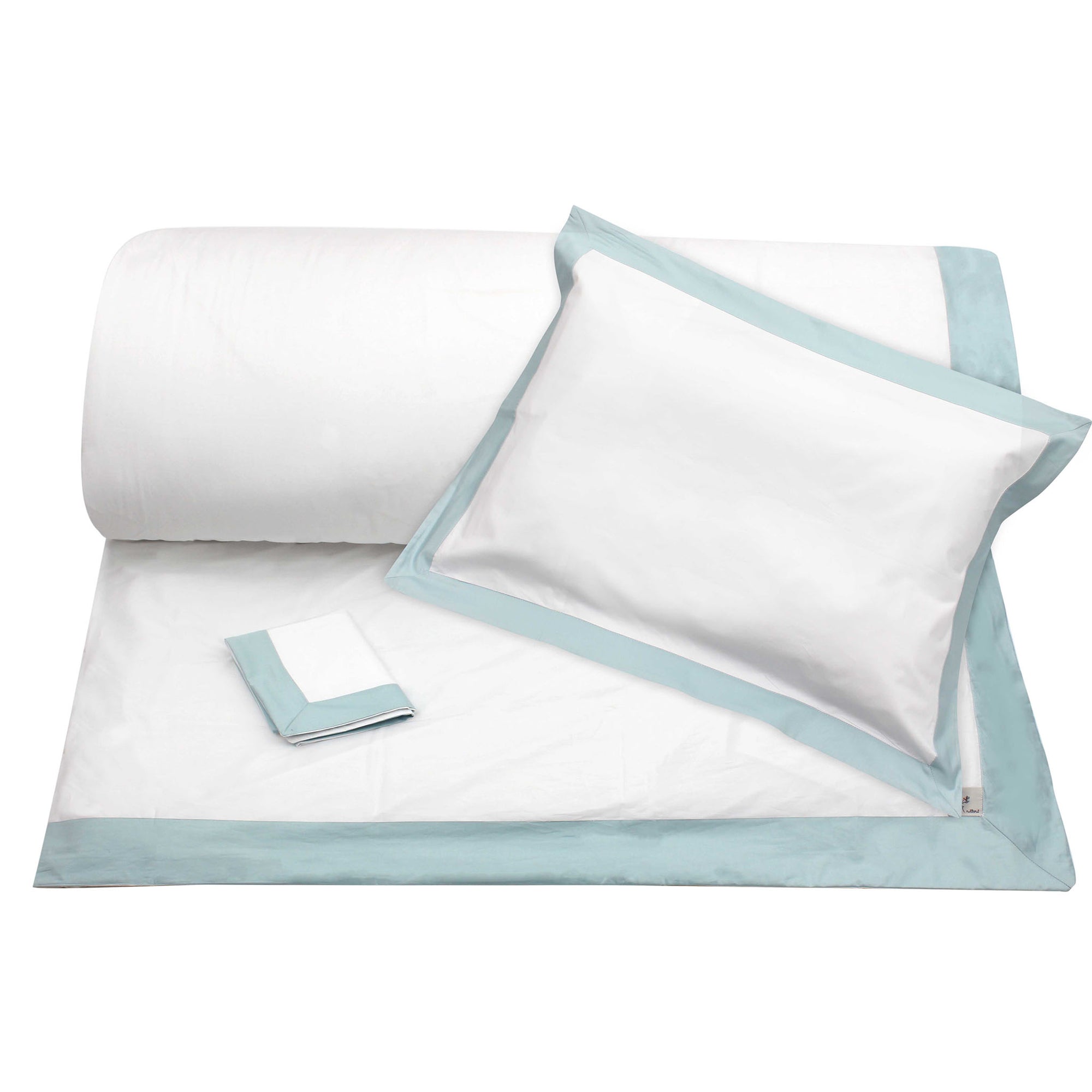 White Duvet with Light Blue Border + Pillowcases