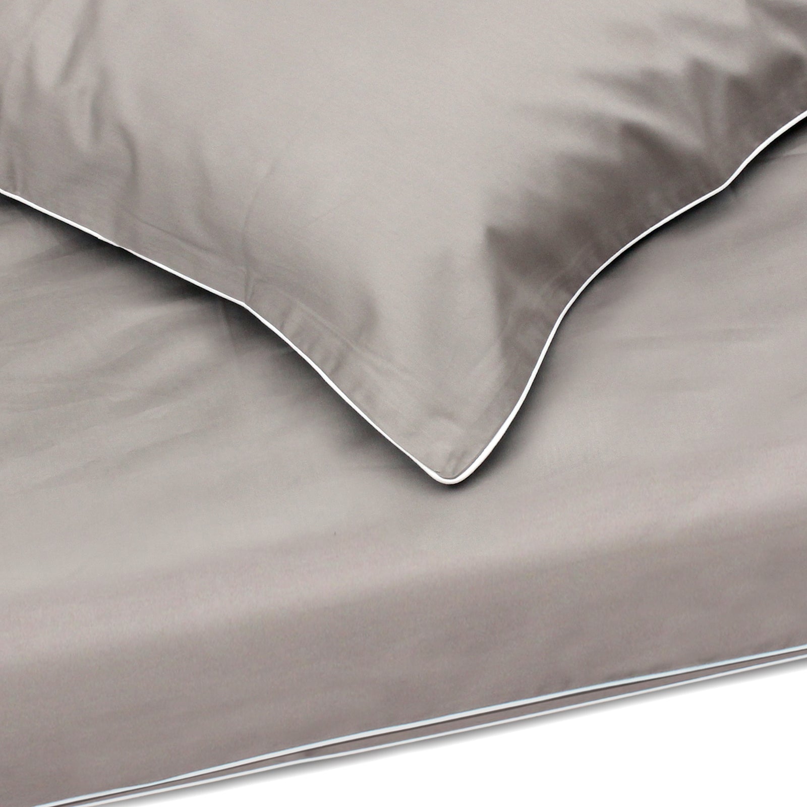Dark Grey Duvet/White Piping  + Pillowcases (600 TC)