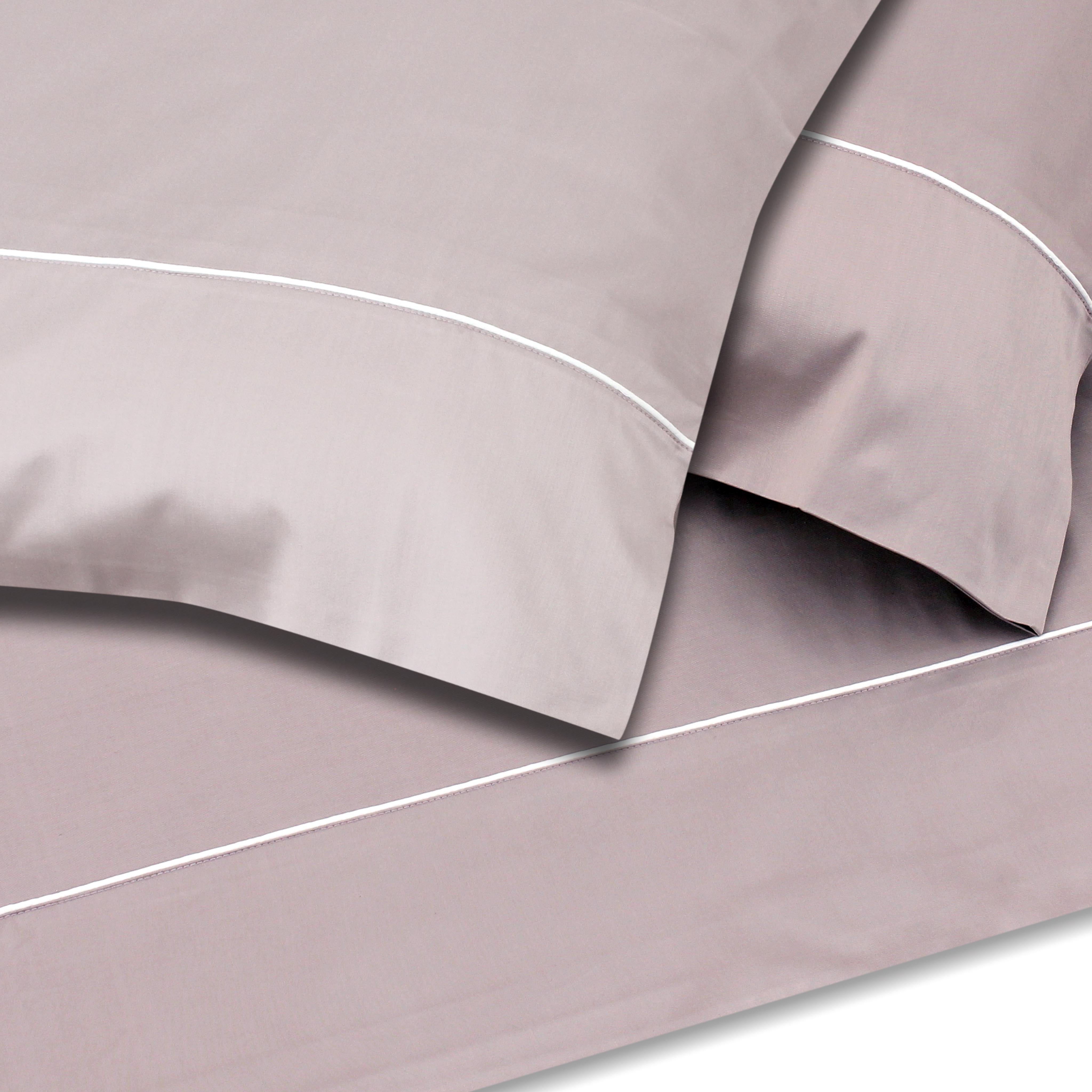 Lilac With White Piping Sheet + Pillowcases