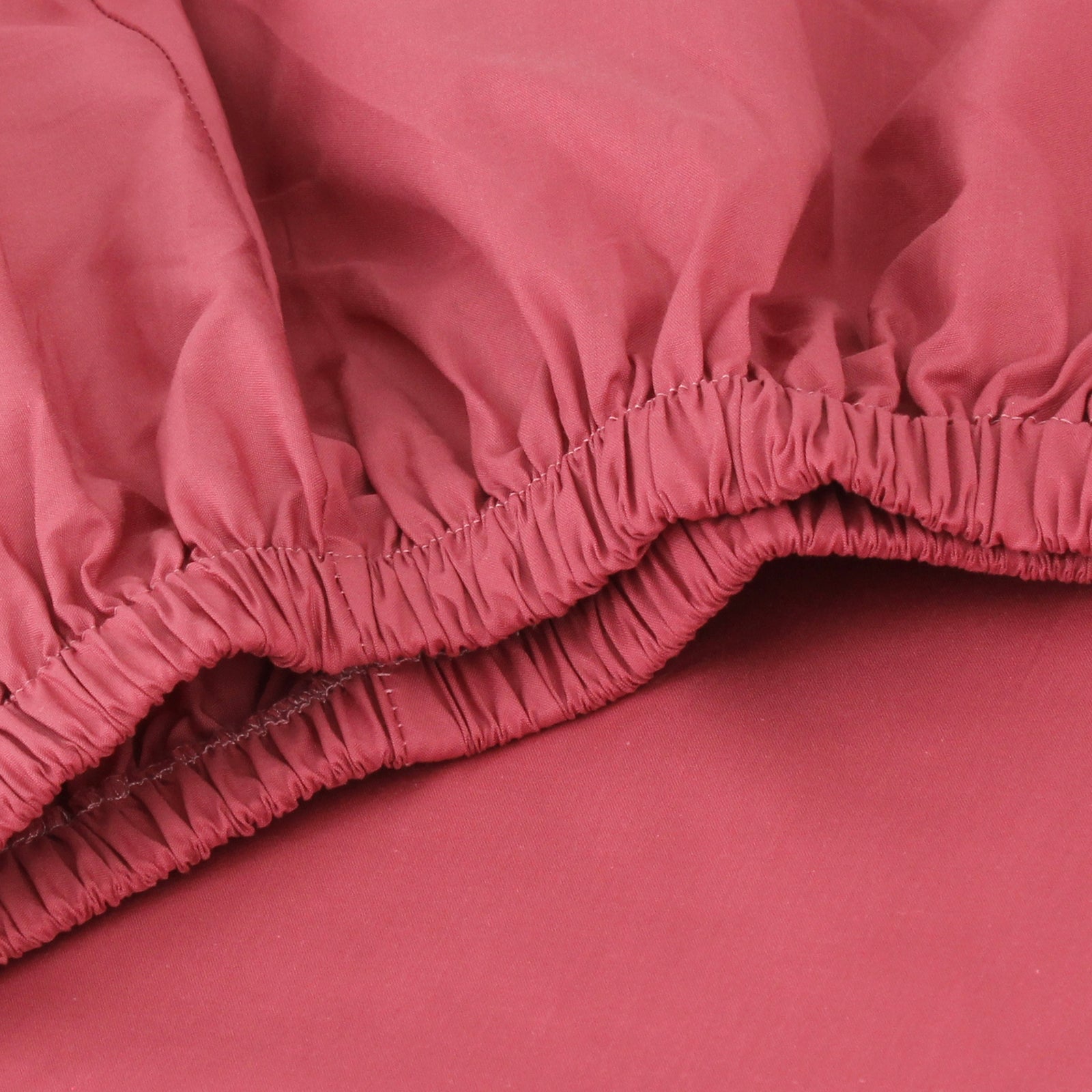 Raspberry Fitted Sheet + Pillowcases (350 TC)