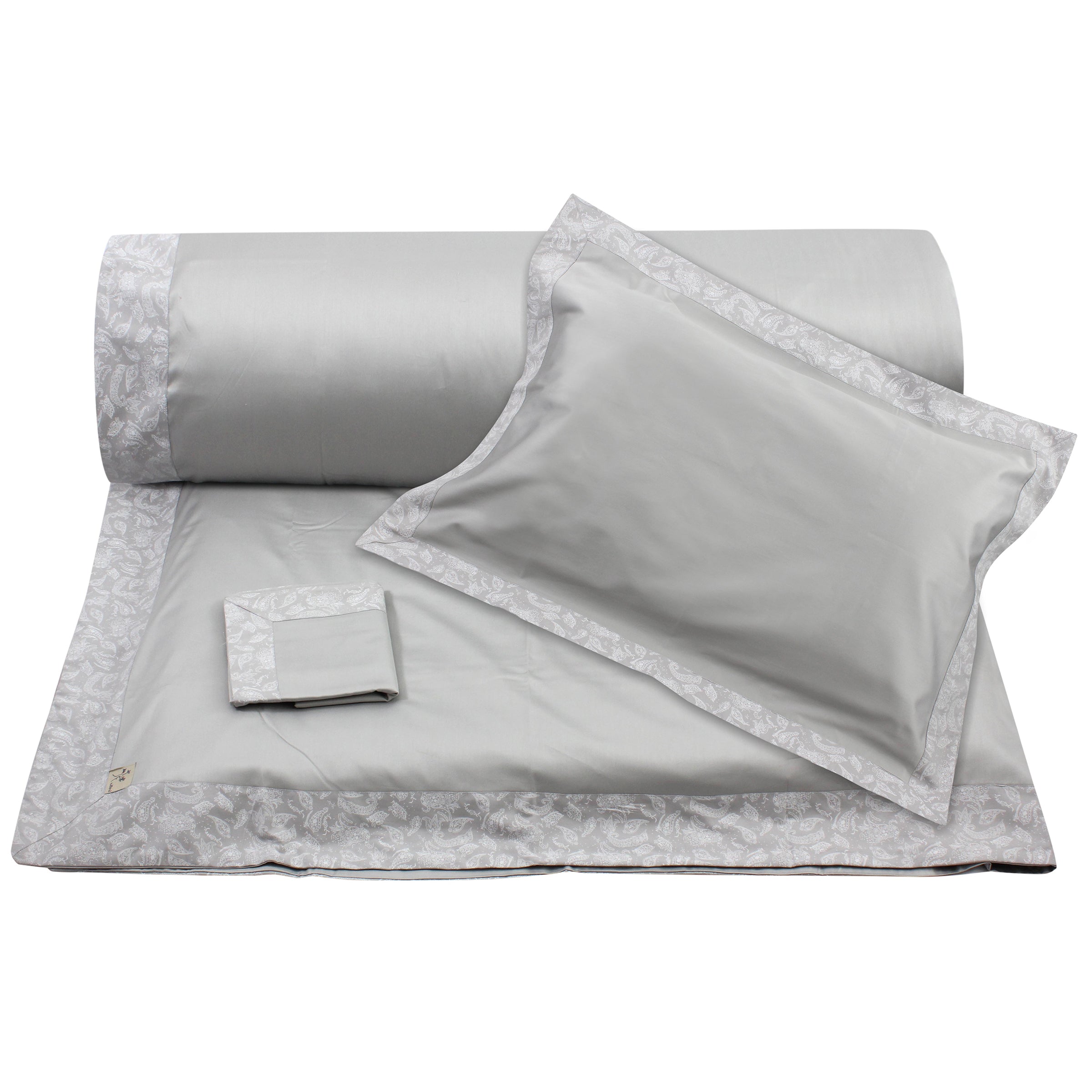 GreyPaisleyDuvet.jpg