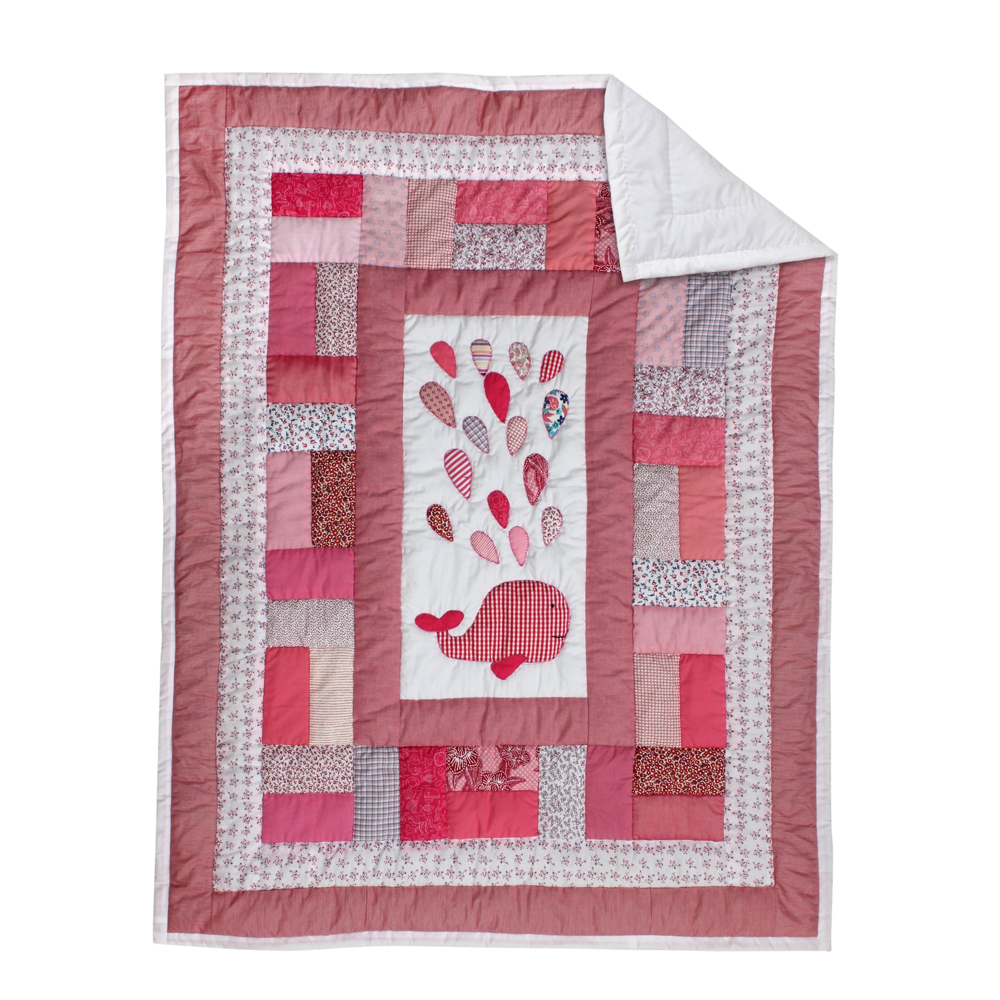 Whale Patchwork Quilt (Pink)